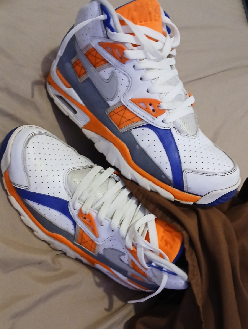 NIKE " BO JACKSONS" WHITE & ORANGE , BLUE MENS SIZE 9 W/BOX!